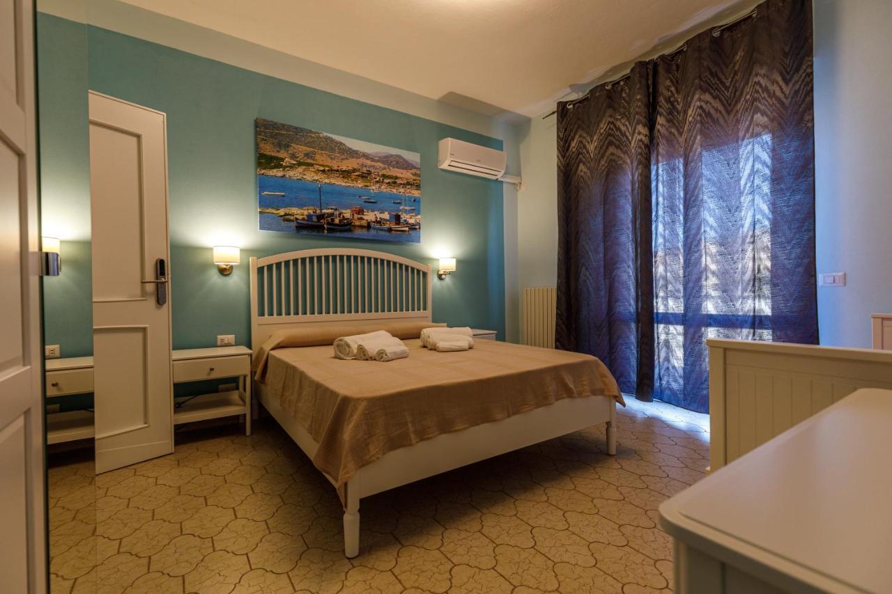 ヴィッラシミーウス Casa Tacconi Bed & Breakfast エクステリア 写真
