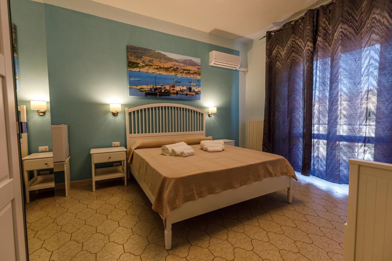ヴィッラシミーウス Casa Tacconi Bed & Breakfast エクステリア 写真