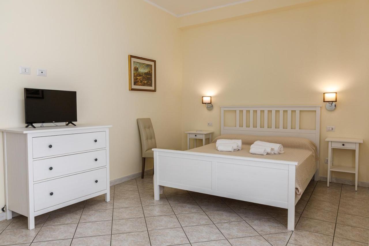 ヴィッラシミーウス Casa Tacconi Bed & Breakfast エクステリア 写真