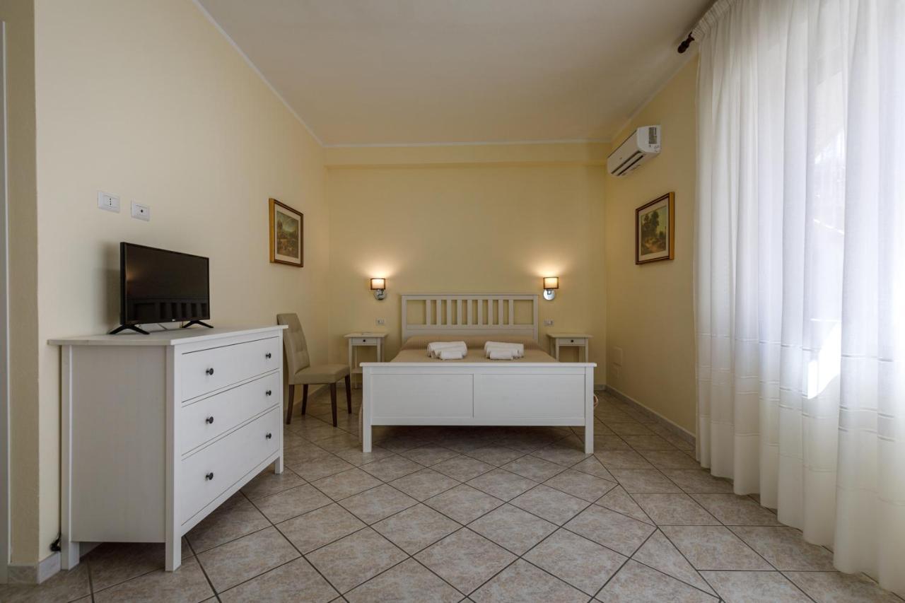 ヴィッラシミーウス Casa Tacconi Bed & Breakfast エクステリア 写真