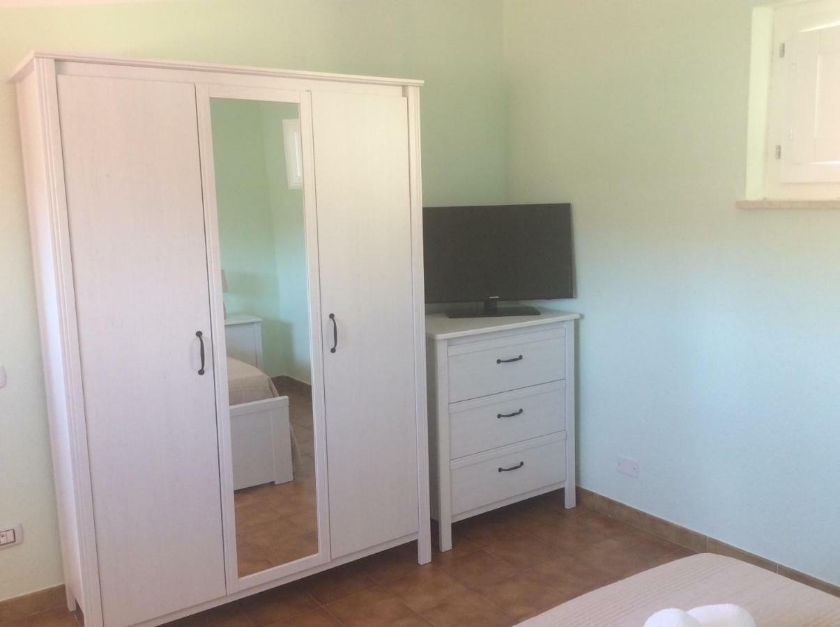ヴィッラシミーウス Casa Tacconi Bed & Breakfast エクステリア 写真